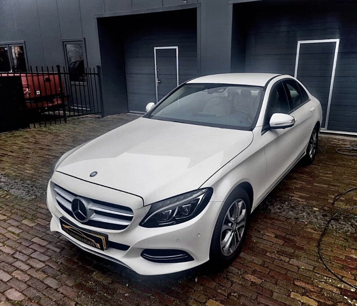Auto detailing resultaat van Luxury Car Polishing en Detailing in Cruquius