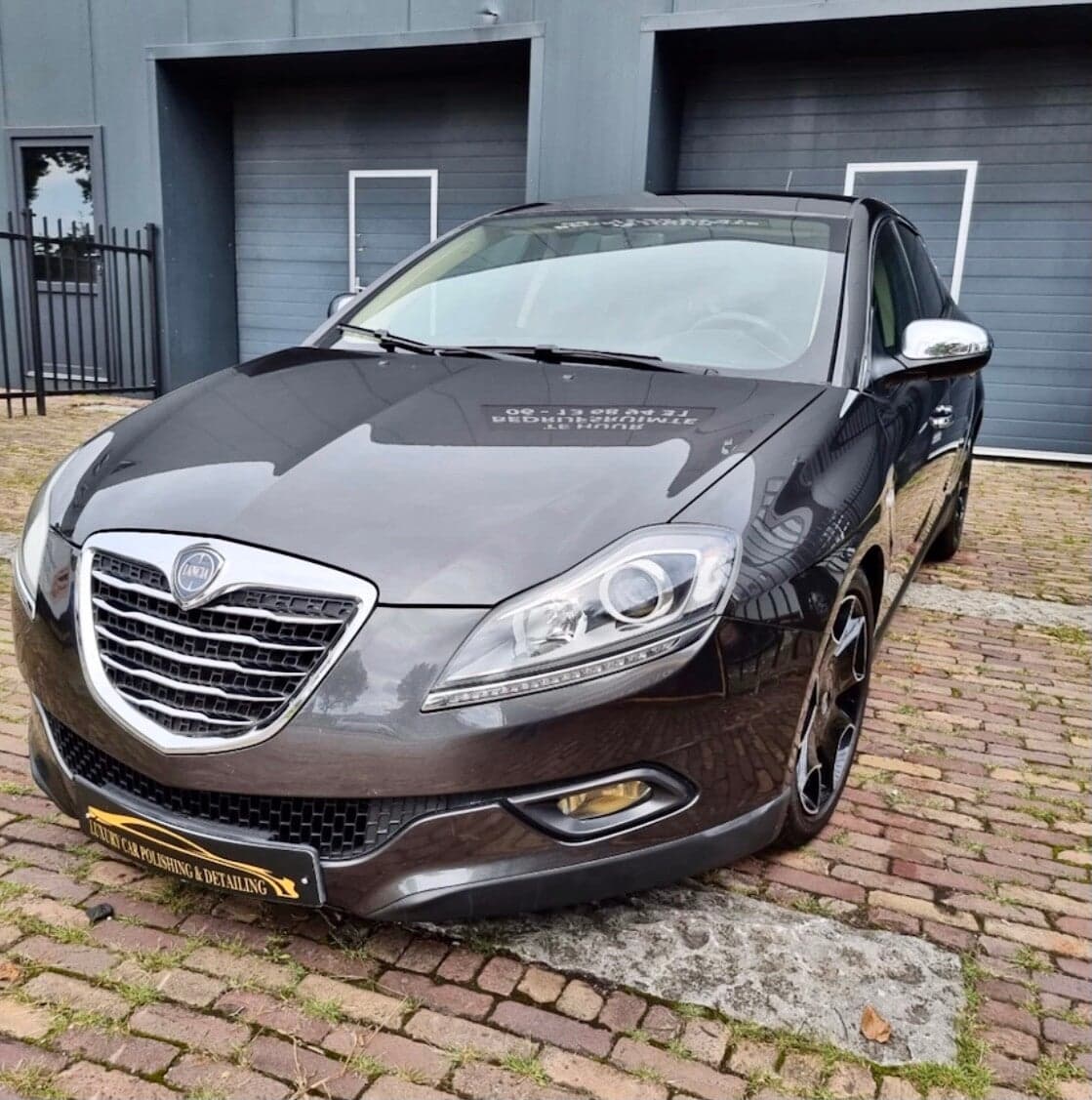 Auto detailing resultaat van Luxury Car Polishing en Detailing in Cruquius