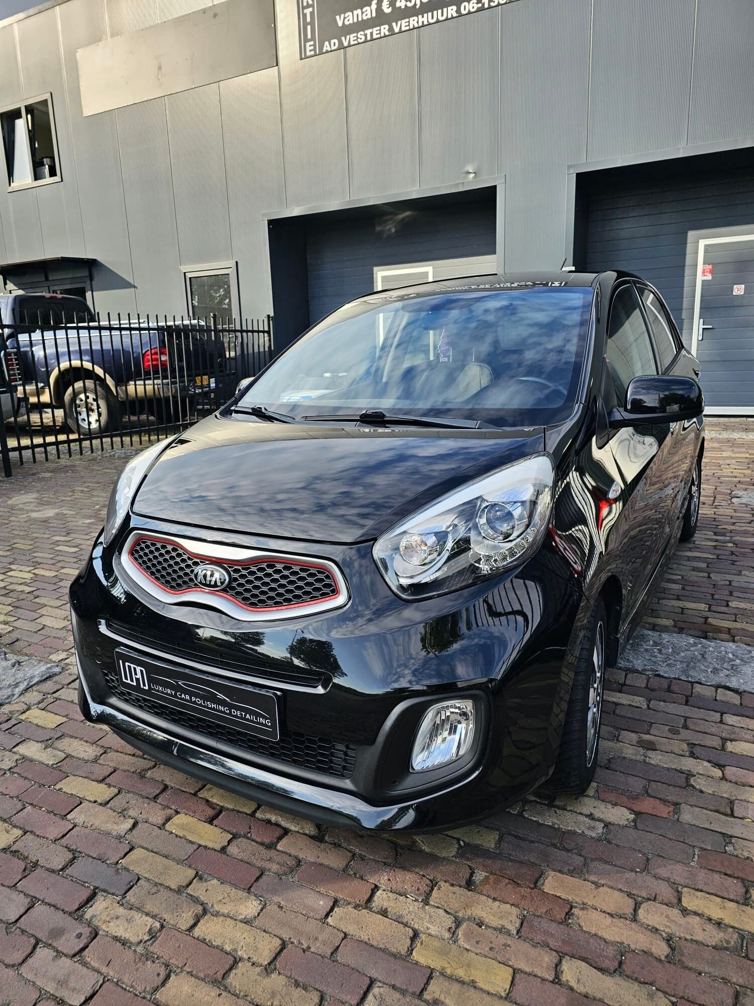Auto detailing resultaat van Luxury Car Polishing en Detailing in Cruquius
