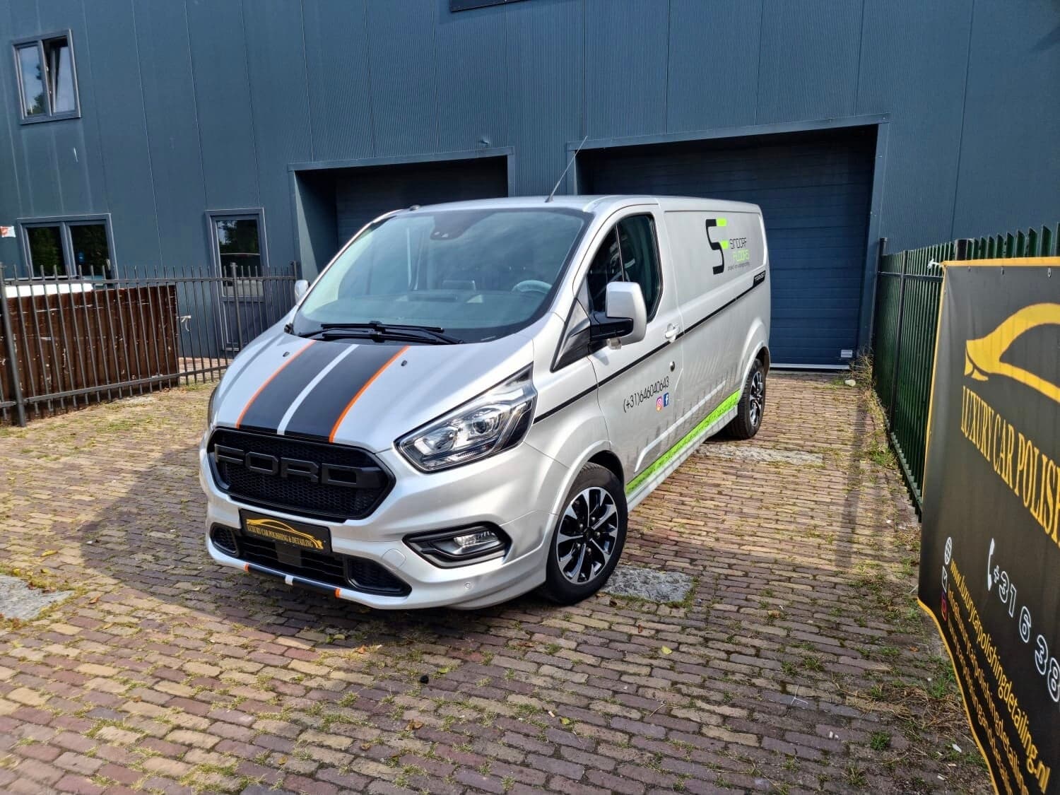 Auto detailing resultaat van Luxury Car Polishing en Detailing in Cruquius