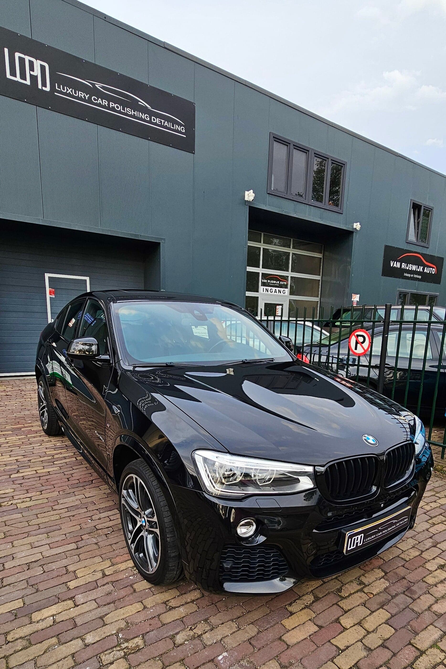 Auto detailing resultaat van Luxury Car Polishing en Detailing in Cruquius